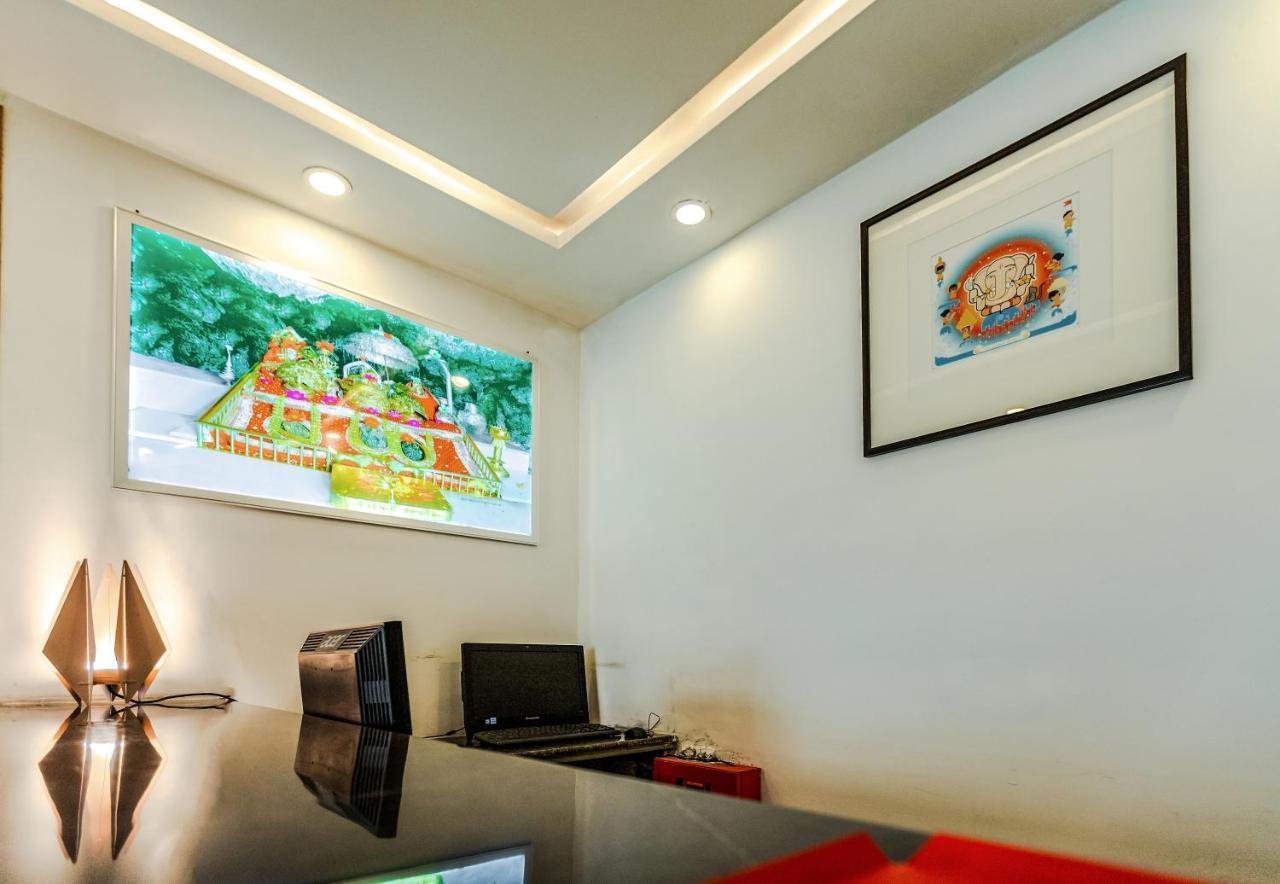Hotel Mayur At Cr Park ניו דלהי מראה חיצוני תמונה