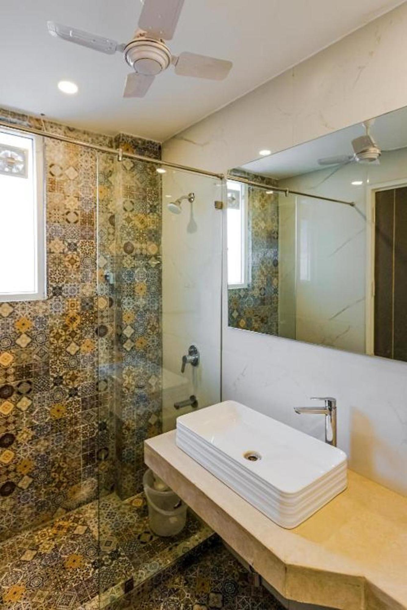 Hotel Mayur At Cr Park ניו דלהי מראה חיצוני תמונה