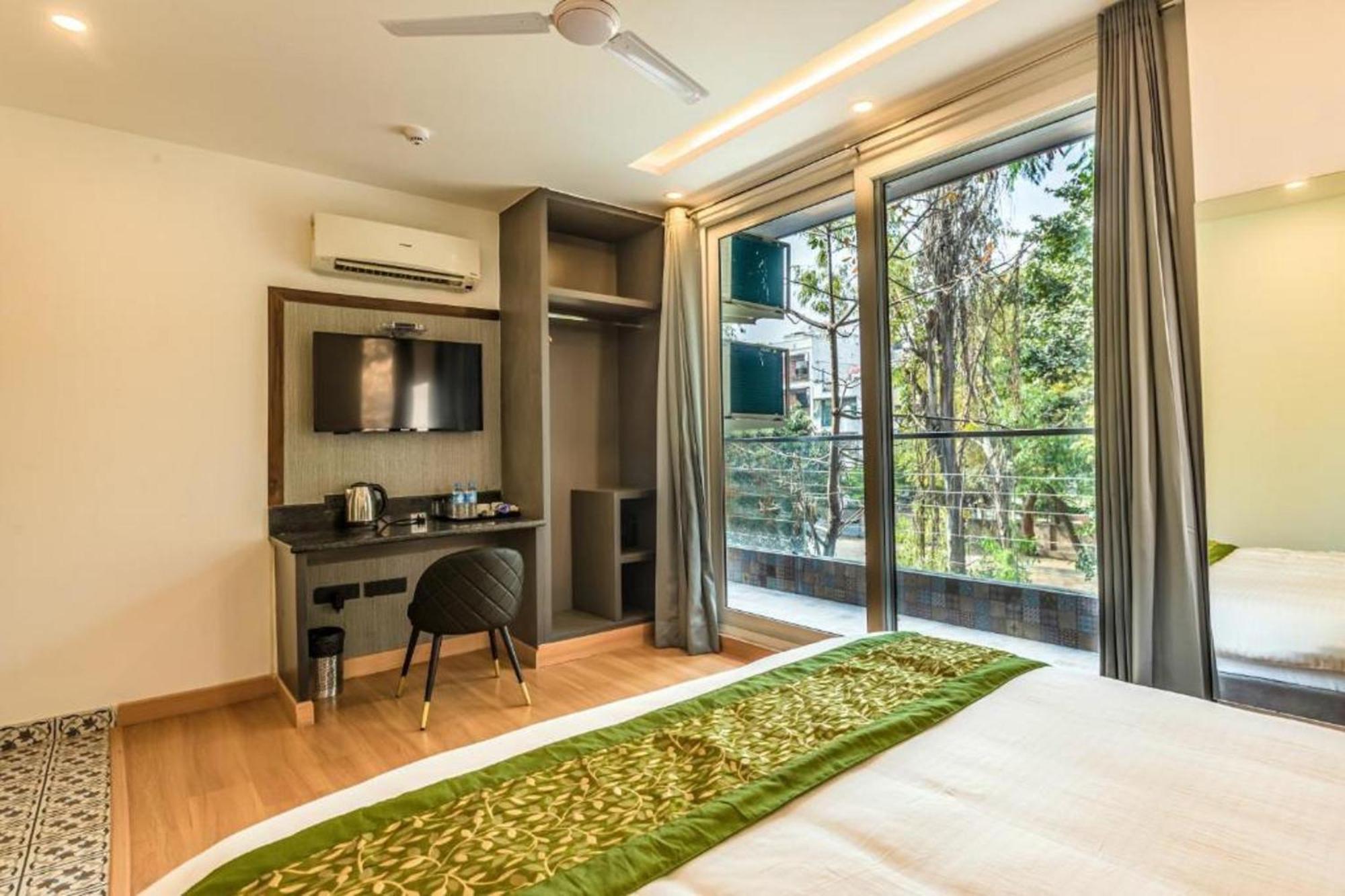 Hotel Mayur At Cr Park ניו דלהי מראה חיצוני תמונה